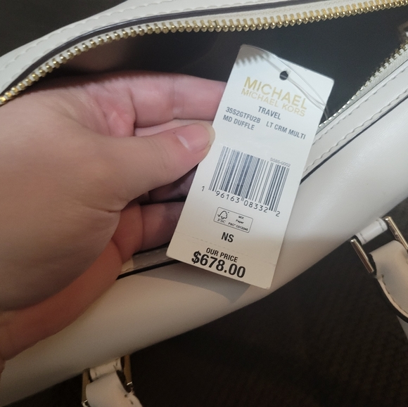 Michael kors purse and wallet - Picture 2 of 5